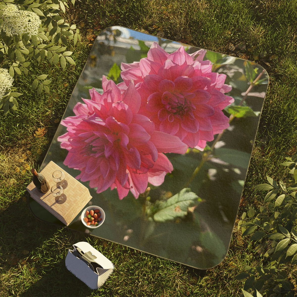 September Dahlia Picnic Blanket — Waterproof Outdoor Mat
